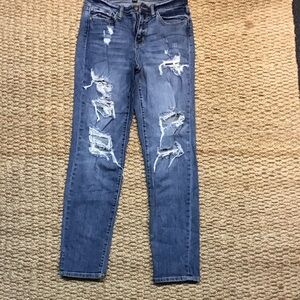 Judy Blue Distressed Boyfriend Fit Jeans Size 3/26